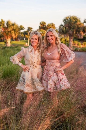 Both Dr. Greet & Sophie bring their unique experiences and background to Renew-YU