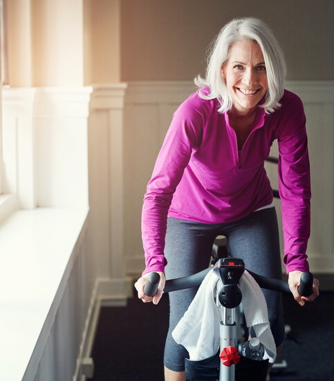 Tap into an advanced fitness center. 