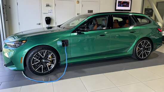 BMW M5 Touring in "Isle of Man Green"