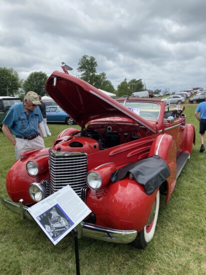 1939  Cadillac V-16 Roadster