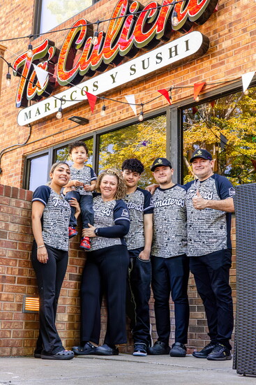 Stephany, Axel, Edith, Maximiliano, Jahir, and Joel Solis