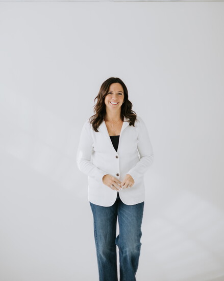 Brigitte Gentry, Agent