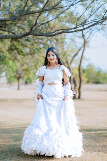 The beautiful and Saanvi Gullapalli.
