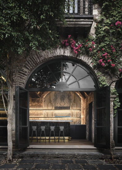 Casa Dragones (credit: Douglas Friedman)