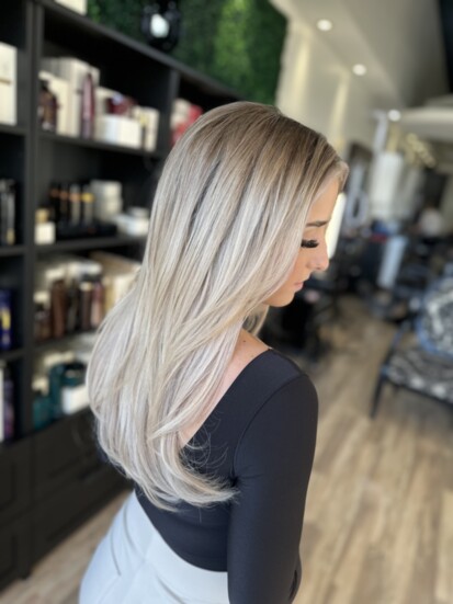 Multi dimensional platinum highlights with extensions.