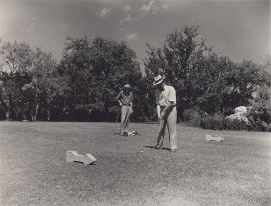 Golfers get ready to tee off at Muny in this 1941 photo.