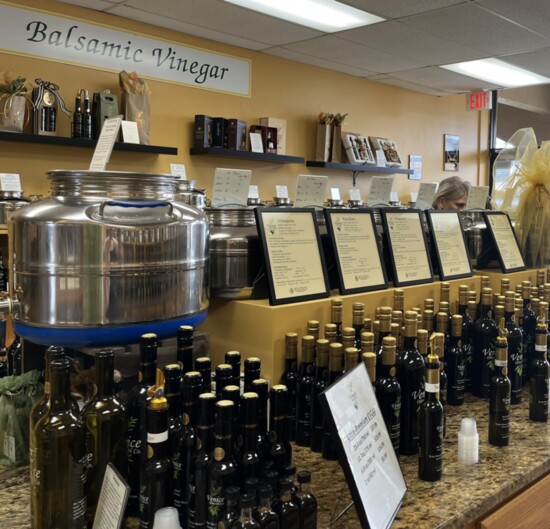 Venice Olive Oil Co. provides the finest olive oils from around the world, plus balsamic vinegar and more.