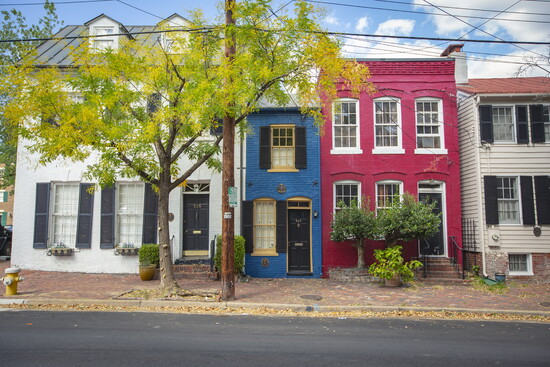 Old Town Alexandria's Spite House. Photo Credit: Kristian Summerer for Visit Alexandria