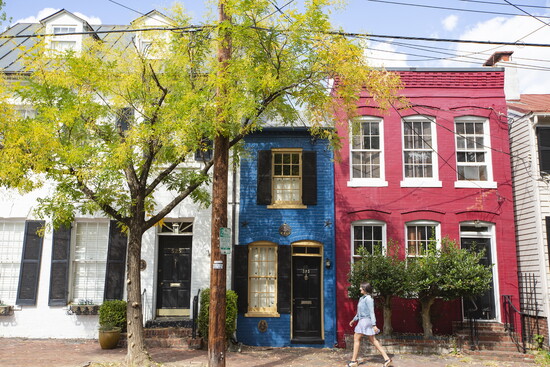 Old Town Alexandria's Spite House. Photo Credit: Kristian Summerer for Visit Alexandria