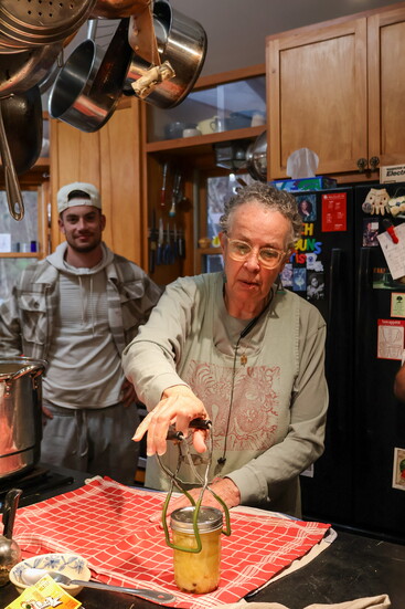 Leni Sorenson teaching preservation at Indigo House. Photo Credit: Stephanie Rajab.