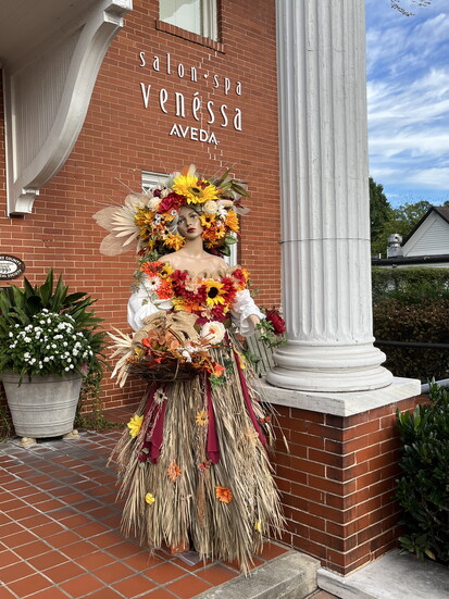 Last year's 1st place winner Spa-Venessa