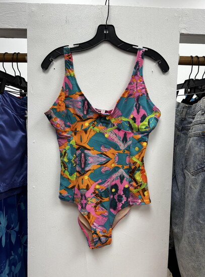 Vintage on Ninth - 90s Women’s Bathing Suit