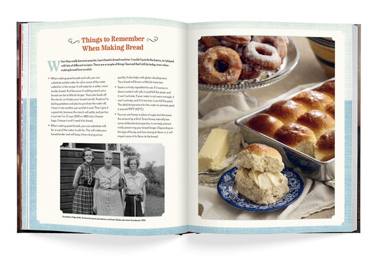 Grandmaw Edge (left), Granny (Proffit’s great-grandma) and Aunt Gladys (aka Aunt Grandma), 1956. Photo: Abby Stewart