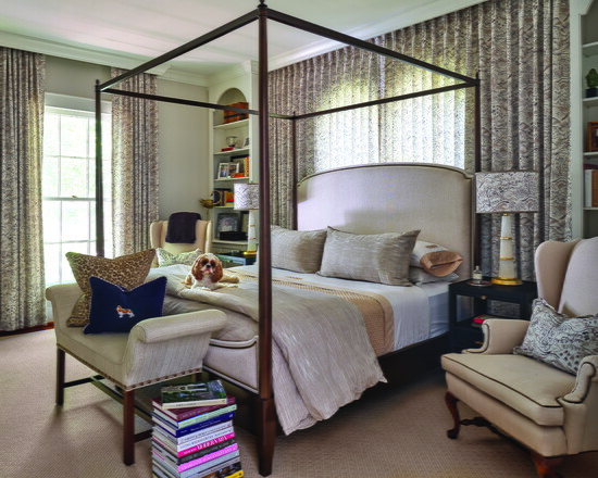 Felipe created a soft, serene oasis in the primary bedroom, layering neutral fabrics in a variety of patterns and textures to envelop the space. The four-poster