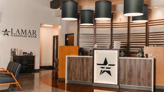 Lamar National Bank. 