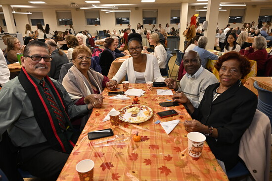 Thanksgiving Senior Dinner