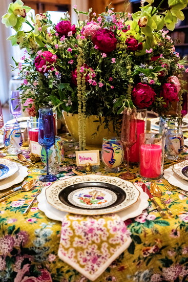 Table design by Holly Hollingsworth Phillips. Florals by Charlotte's Garden.