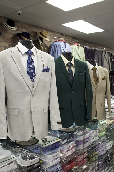 Looking Good Suits & More: Upgrade Your Style Game