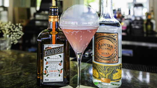The Banyan Cosmo, complete with its raspberry smoke bubble.