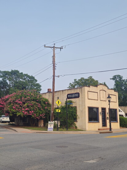 Well Hung Vineyard - Restaurant