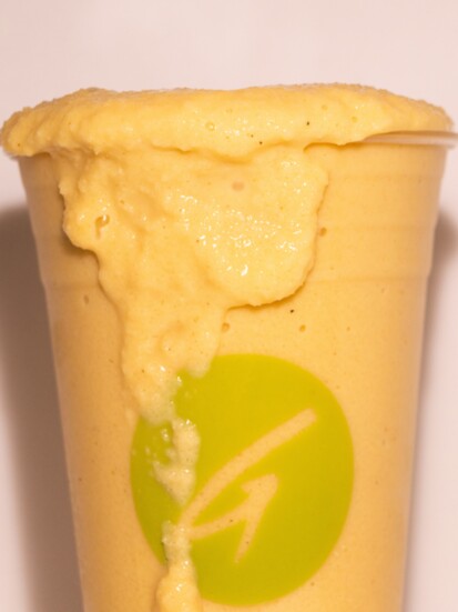 Mango cream smoothie