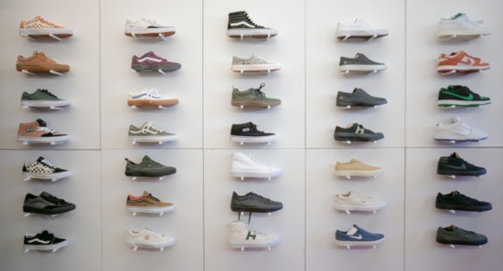 Satellite shoe wall 