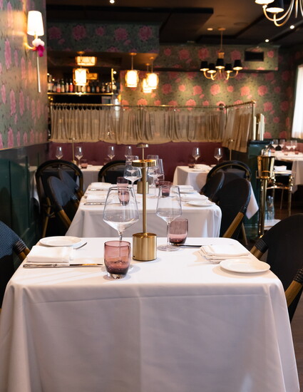 The decor and ambiance of Lanni's truly makes it a standout