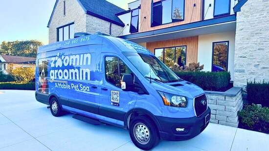 Zoomin Groomin