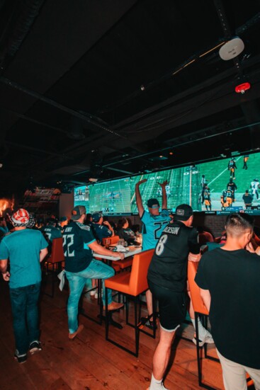4. DraftKings Sports & Social at Nashville Live!