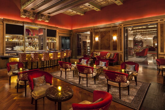 Alhambra Restaurant Lobby