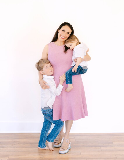 Arielle Garfinkle with her children, William (L) and David (R).