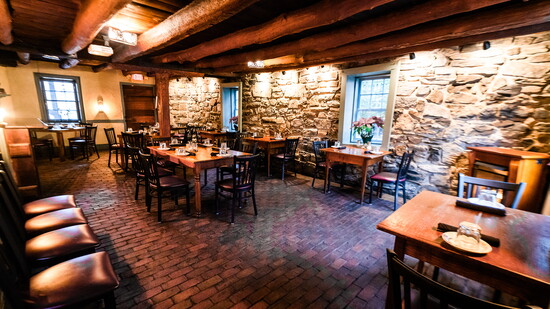 The Tavern. Photo Credit: Billie Wheeler/Visit Abingdon