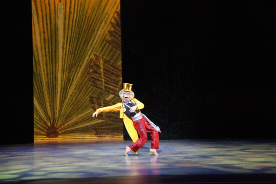 Nicolas Moreno in David Bintley's 'Still Life' at the Penguin Cafe (Photo Frank Atura).