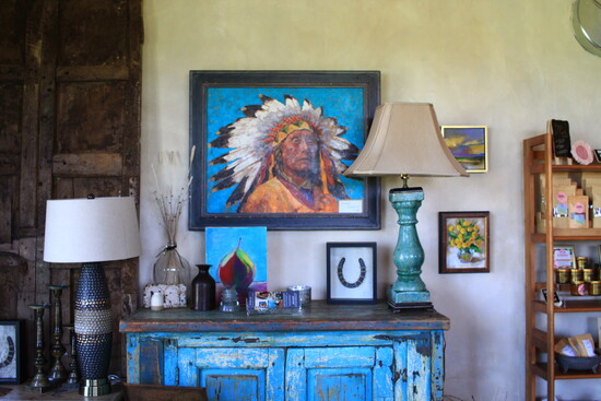 The showroom brings together fine art, vintage finds and one-of-a-kind furnishings in layered displays.