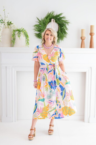 Ashley Owings modeling this year's fashion trends for women. Photo Credit: Jennifer Sawyer Hathaway 