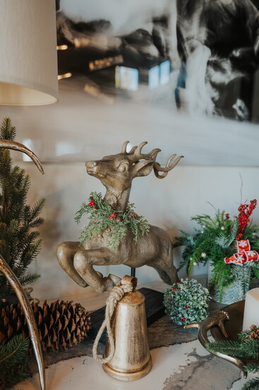 Traditional holiday accents offer nostalgia and sentimentality.