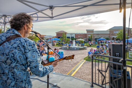 Enjoy your favorite tunes every Thursday night at the Streets of Indian Lake.