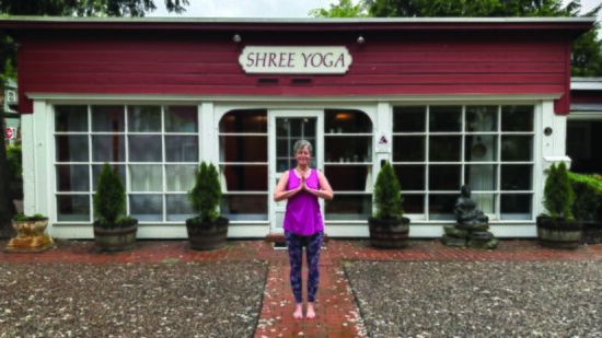 Chaya Spencer outside her studio!