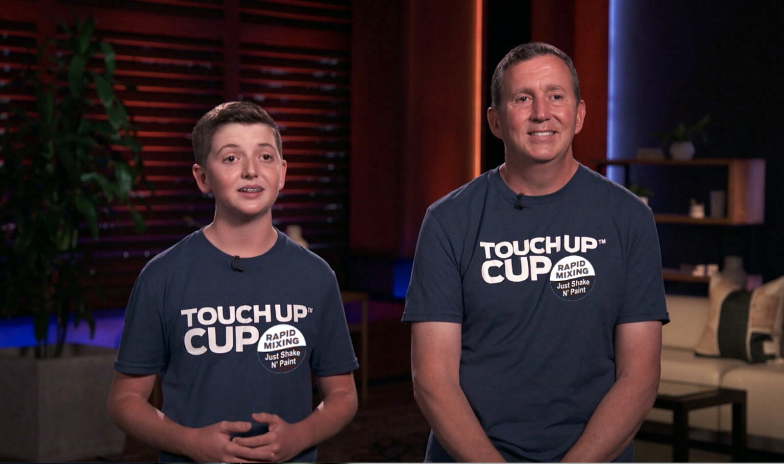 Touch Up Cup SHARK TANK Rapid Mixing Just Shake N' Paint