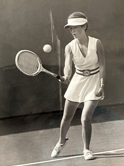 Taffy Lewis at the International Stewardess Tournament, 1976