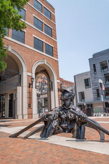 A favorite Knoxville statue is “The Oarsman” by sculptor David Phelps. Photo by Chelsea Babin