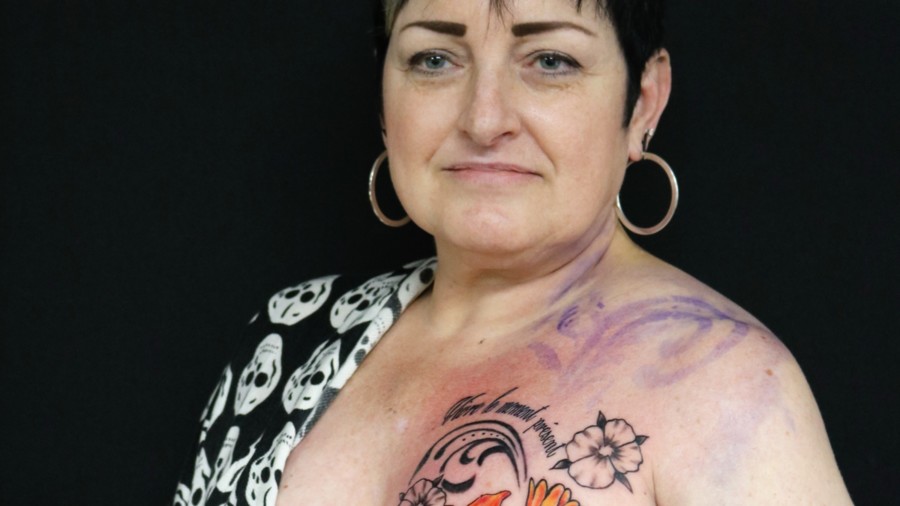 Nipple tattoos help cancer survivor Dianne Treveton through mastectomy  recovery - ABC News