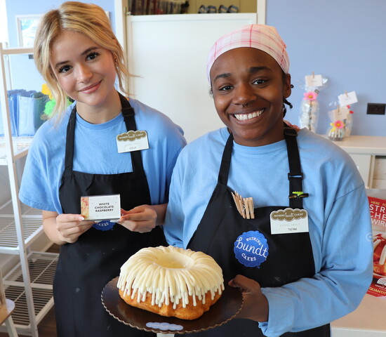Taz'Anna, Manager, & Stella, Nothing Bundt Cake