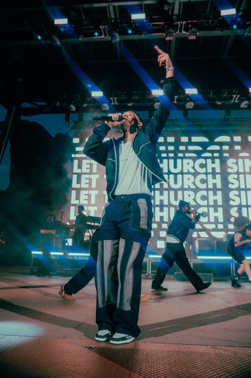 Tauren performs his new song Let the Church Sing