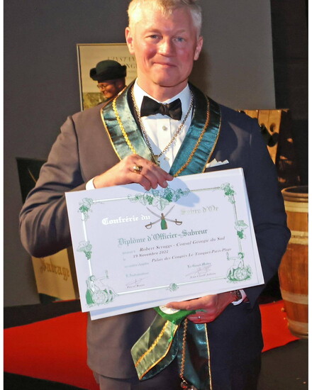 Promoted to Officer of the Confrérie du Sabre d’Or.
