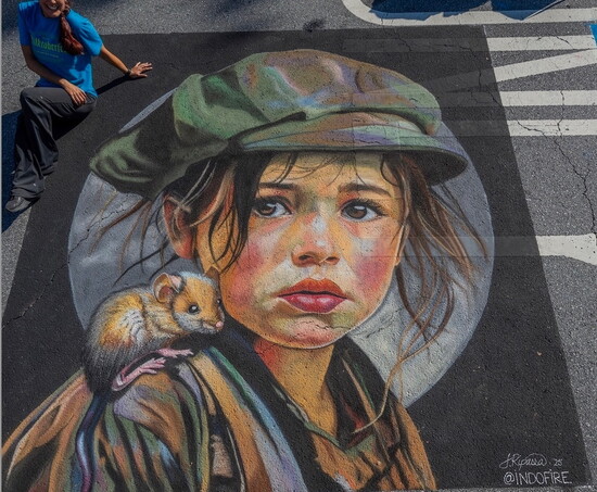 Artist Jennifer Ripassa