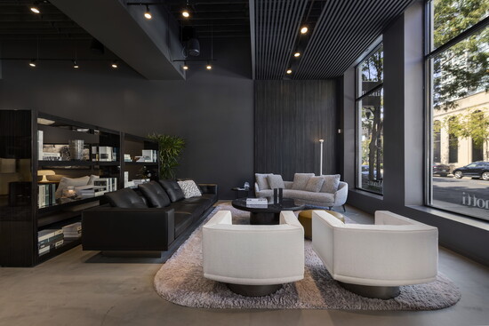 “Minotti fabric isn’t an afterthought,” Graunk explains. “It’s designed to elevate the silhouette and highlight the architecture of the furniture.”