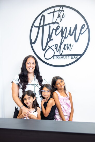 Josephine Salvatoriello and her daughters 