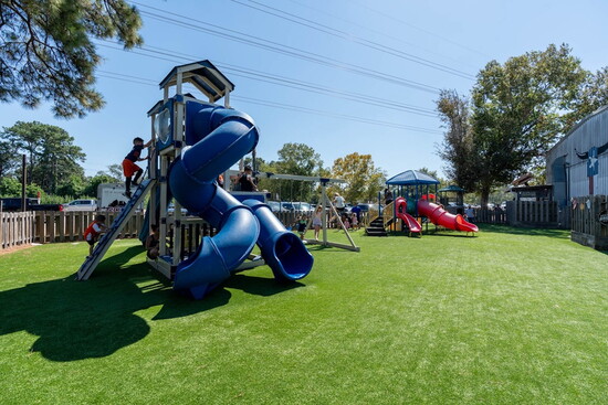 Let the kids play while you relax in the spacious outdoor area for dining