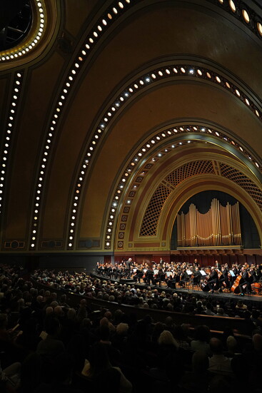 The London Symphony Orchestra onstage at Hill Auditorium; photography by Peter Smith.